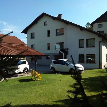Apartment Fon Blejska Dobrava Luaran gambar