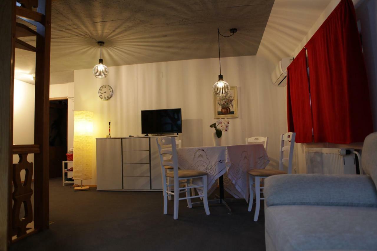 Apartment Fon Blejska Dobrava Luaran gambar
